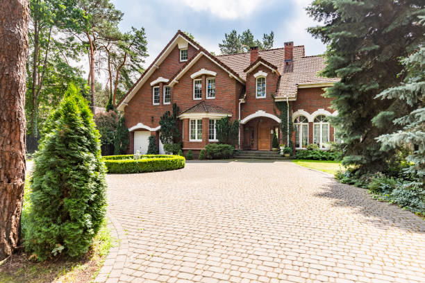 Best Driveway Pavers Near Me  in Leon, IA